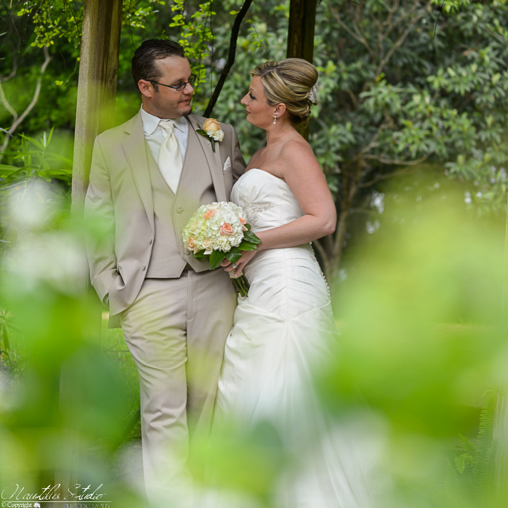 Heiraten im Park in Florida, Foto von Brautpaar im Washington Oaks Gardens